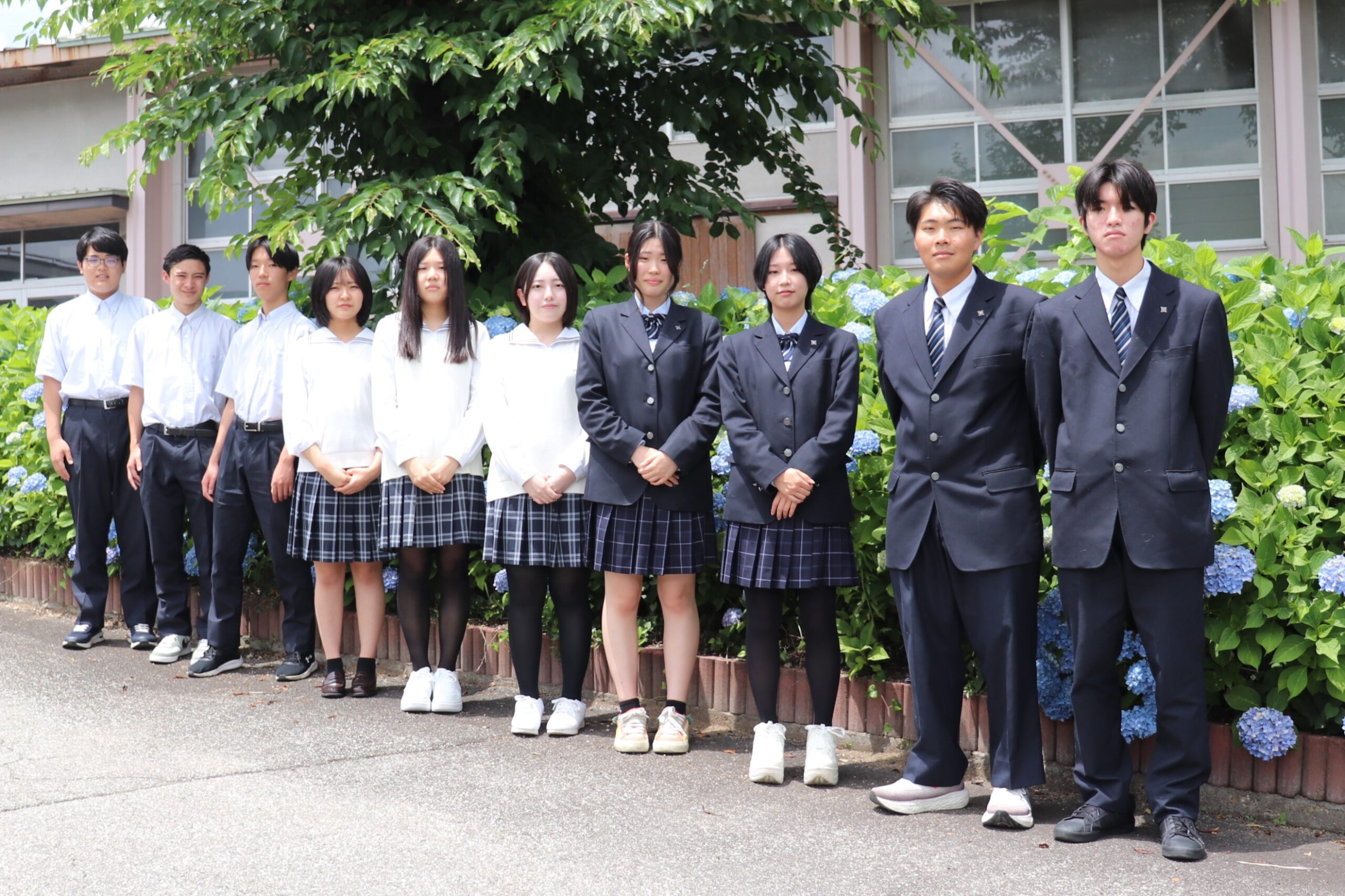 荒砥高等学校制服写真