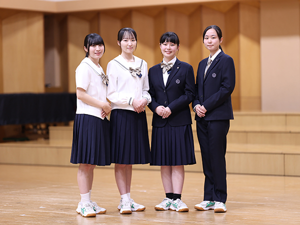 山形北高等学校制服写真